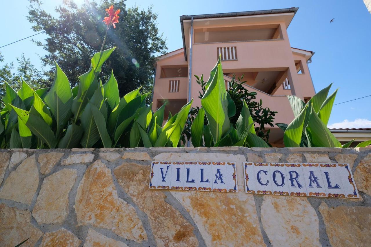 Apartments Coral, Klimno, Island Krk Extérieur photo