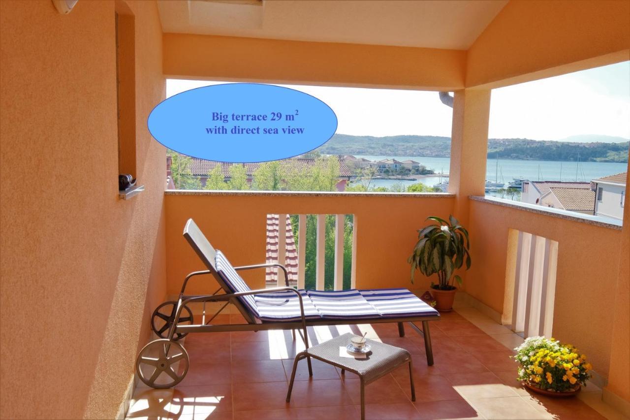 Apartments Coral, Klimno, Island Krk Extérieur photo